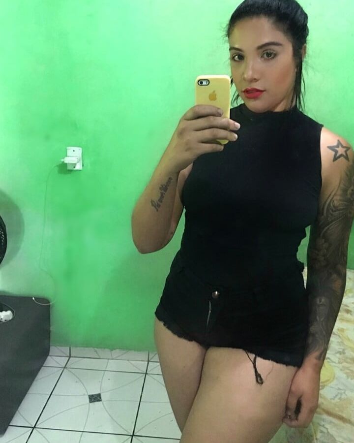 PUTA DO INSTAGRAM: Itala Ferreira