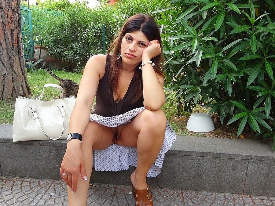Pussy flashing