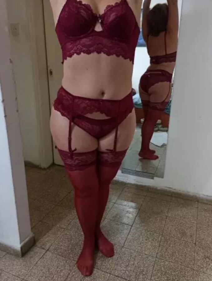 Mature en lingerie