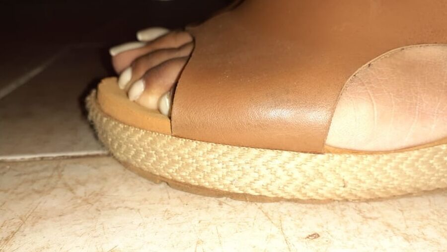 Feet, Morena, size