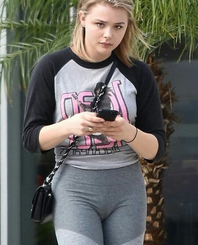 Chloe Moretz Cameltoe
