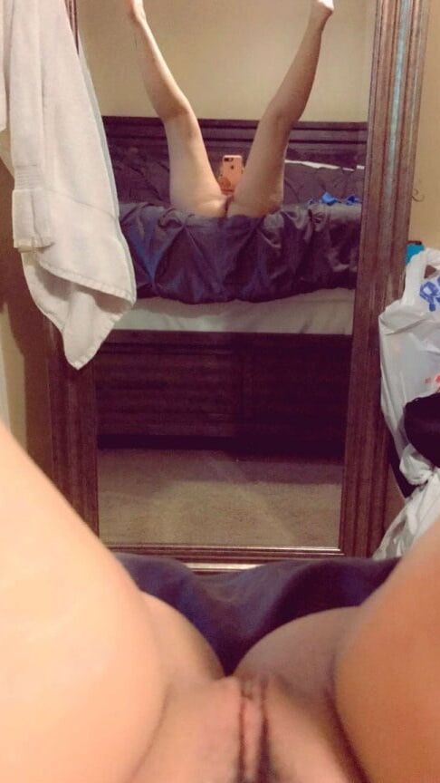 Sexy Huge Ass Pawg MILF Shows Off Her Dimples Ass And Thighs