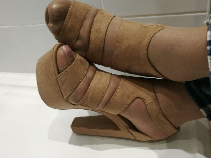 SMA asian mature feet
