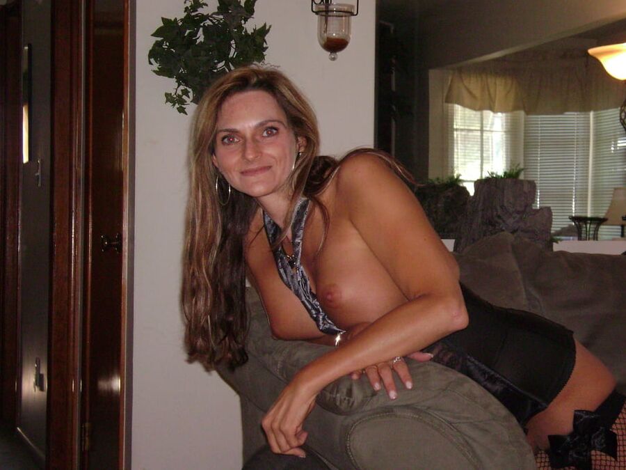 Brunette MIlf