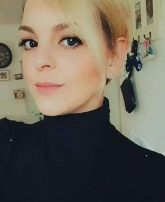 Julia (Les Mamans)