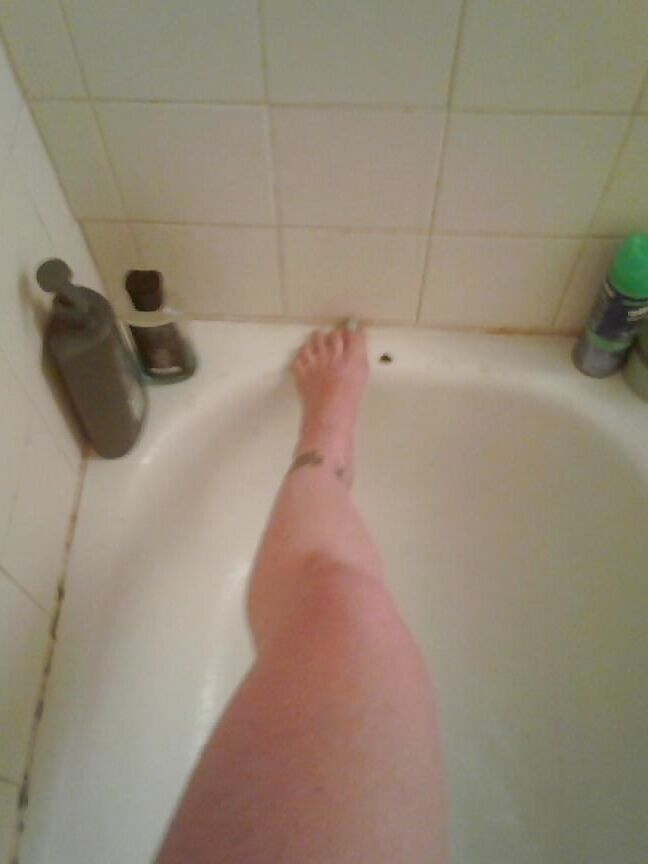 Sexychubbyangela shower selfies