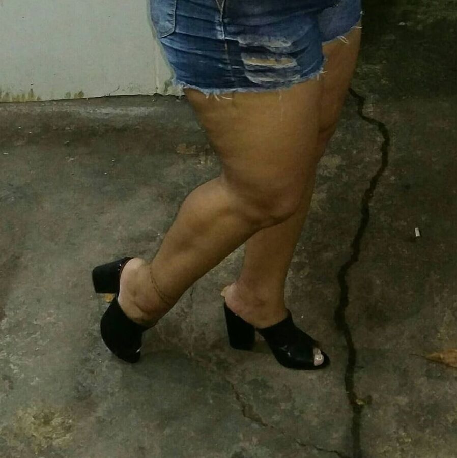 Zoccole e piedi sexy