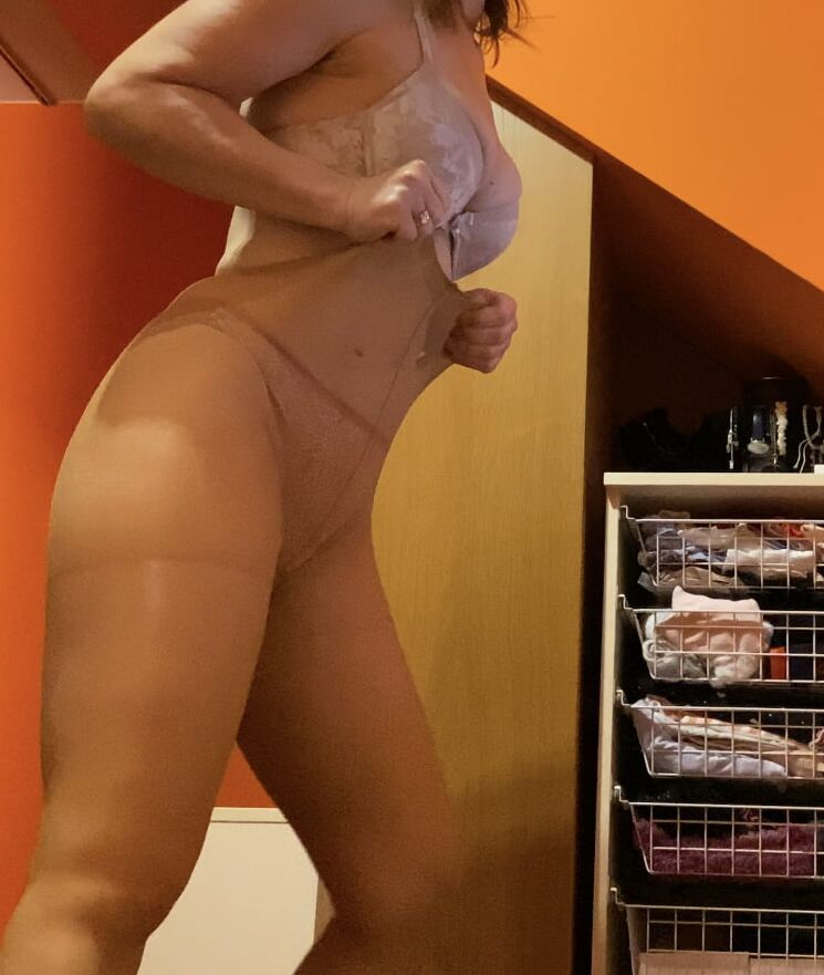 Mature wife spied in locker