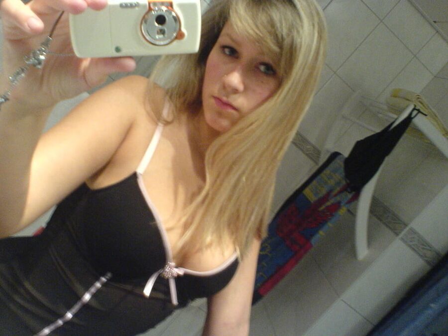 hot blonde german lez Tanja
