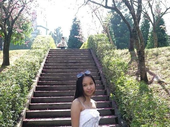 Dalagang No boyprend since birth daw.