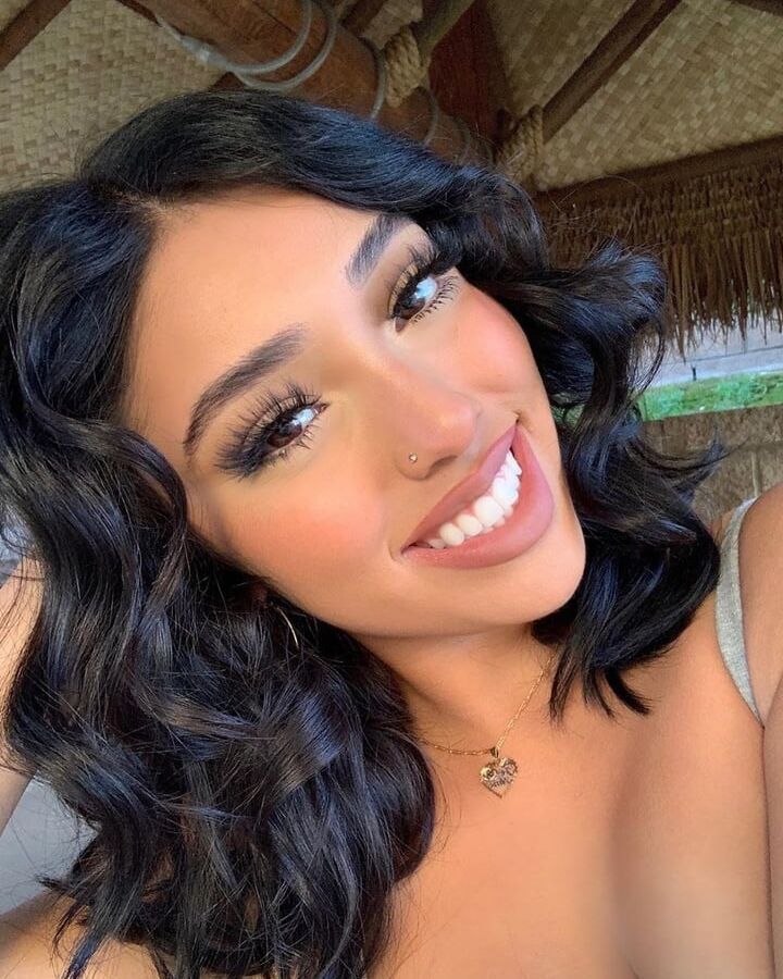 Kiara sexy thick babe with cute face big ass &amp; DSL