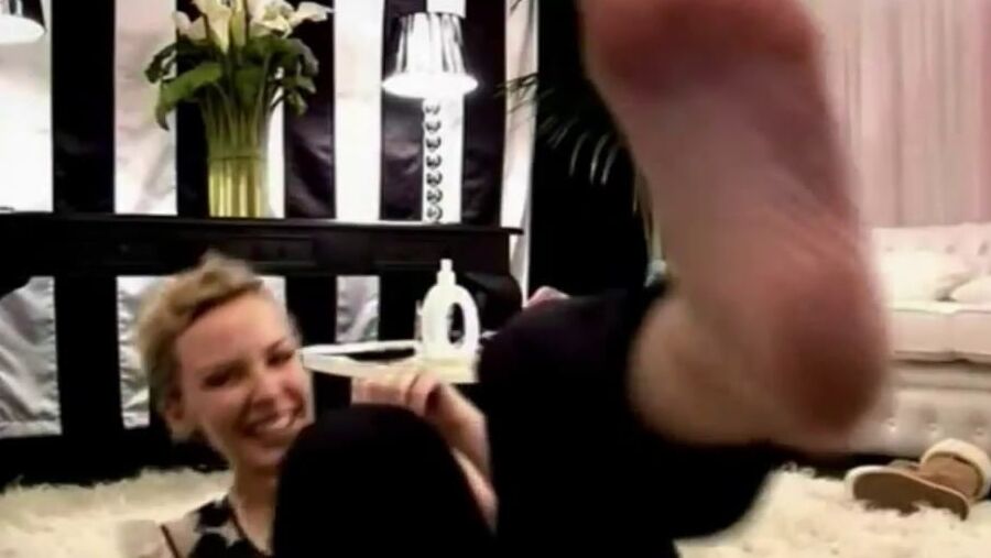 The Most Gorgeous Sexy Celebrity Feet