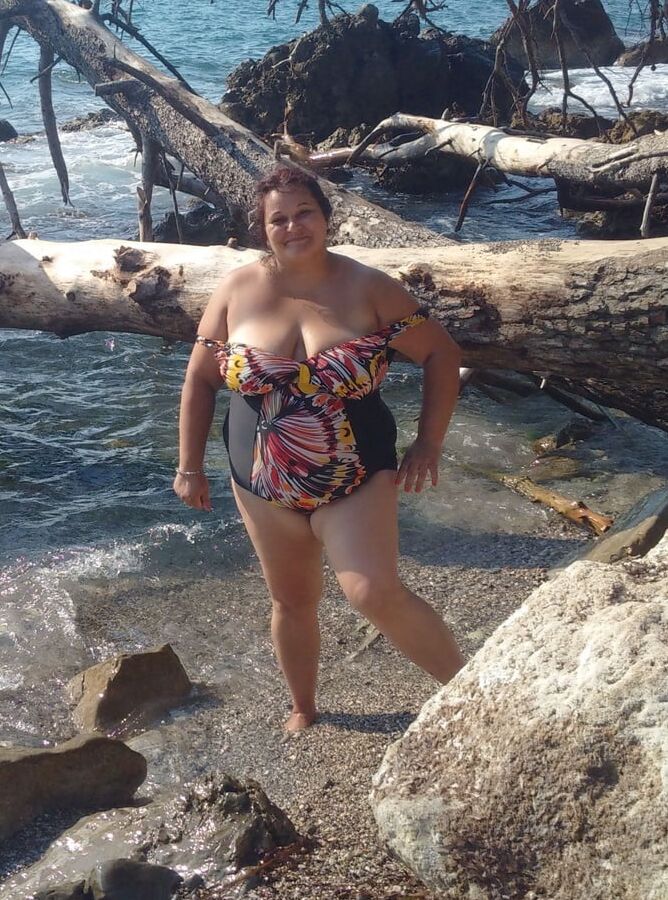 Busty Ivana