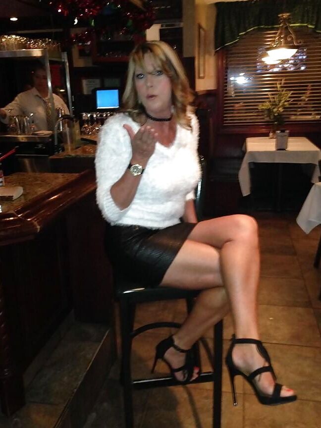 SEXY MILF