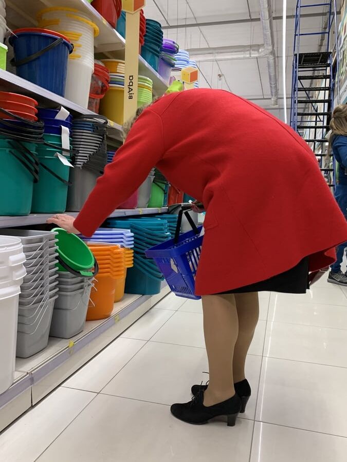 Upskirt old milf mature