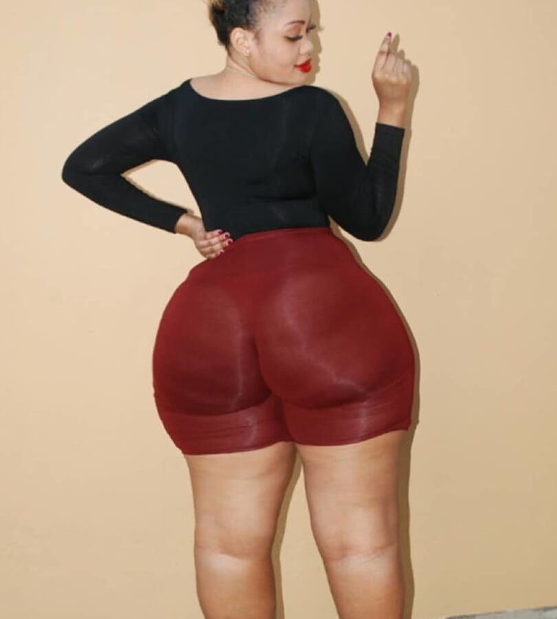 Curvy African amateur girls