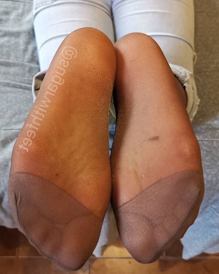 sugarwithfeet IG pantyhose Amateur Hotwife