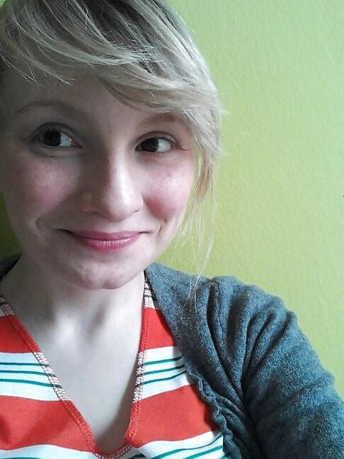 Can you please tribute my face !