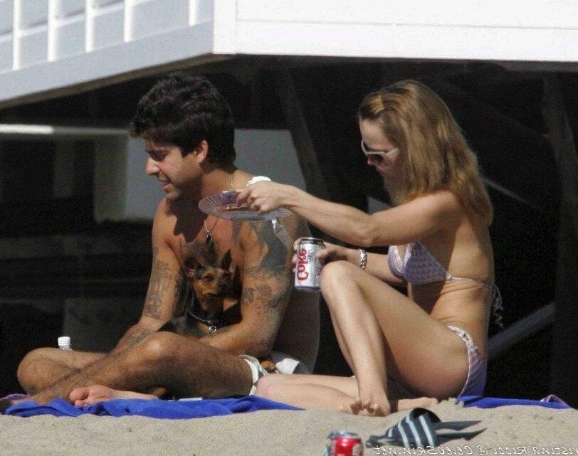 Christina Ricci juicy ass and big tits in bikini