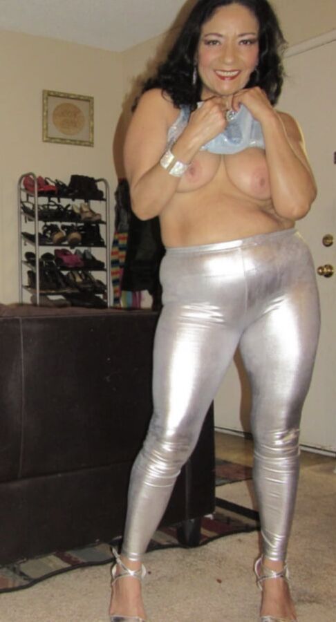 A sexy mature Latina
