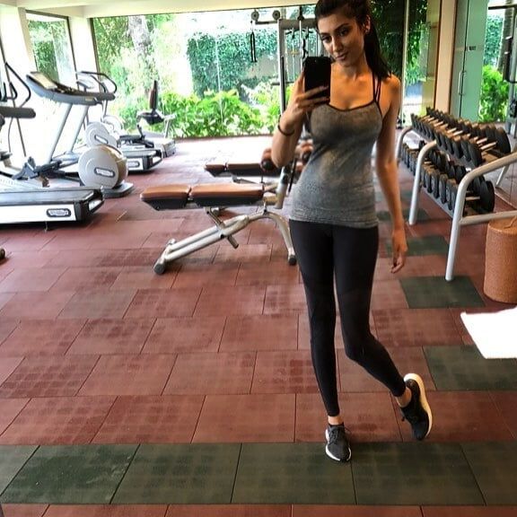 Super sexy Paki Indian Arab sluts