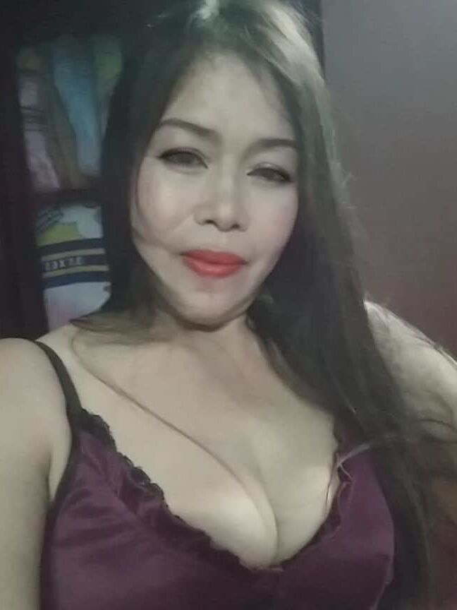 Ibu Thai Big tits