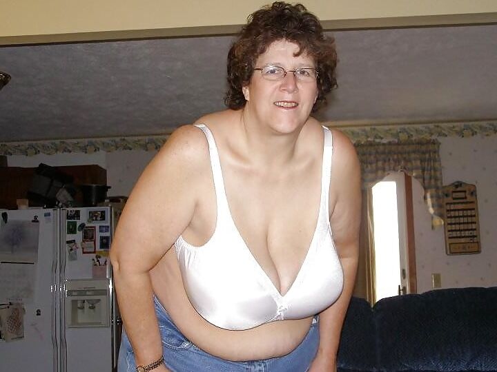 wonderful mommy chick for bad boys