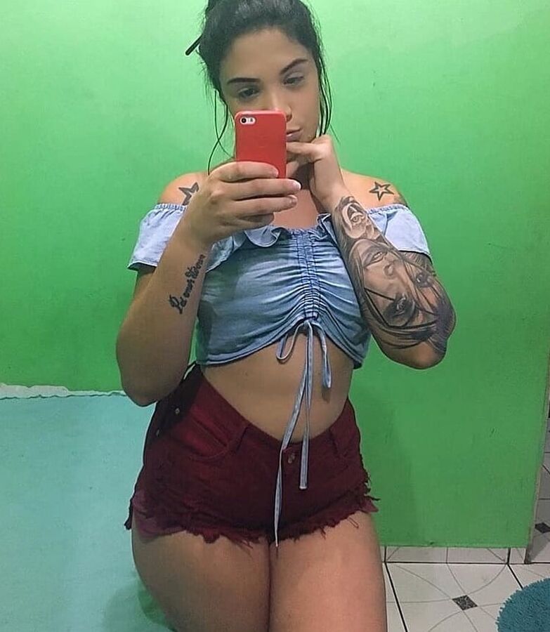 PUTA DO INSTAGRAM: Itala Ferreira