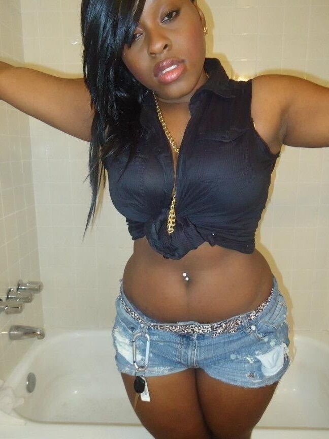 unknown curvy black women