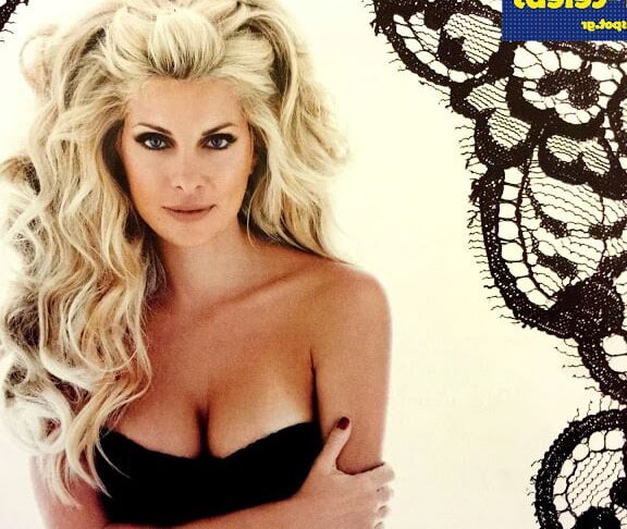 Greek Celebrity : Menegaki