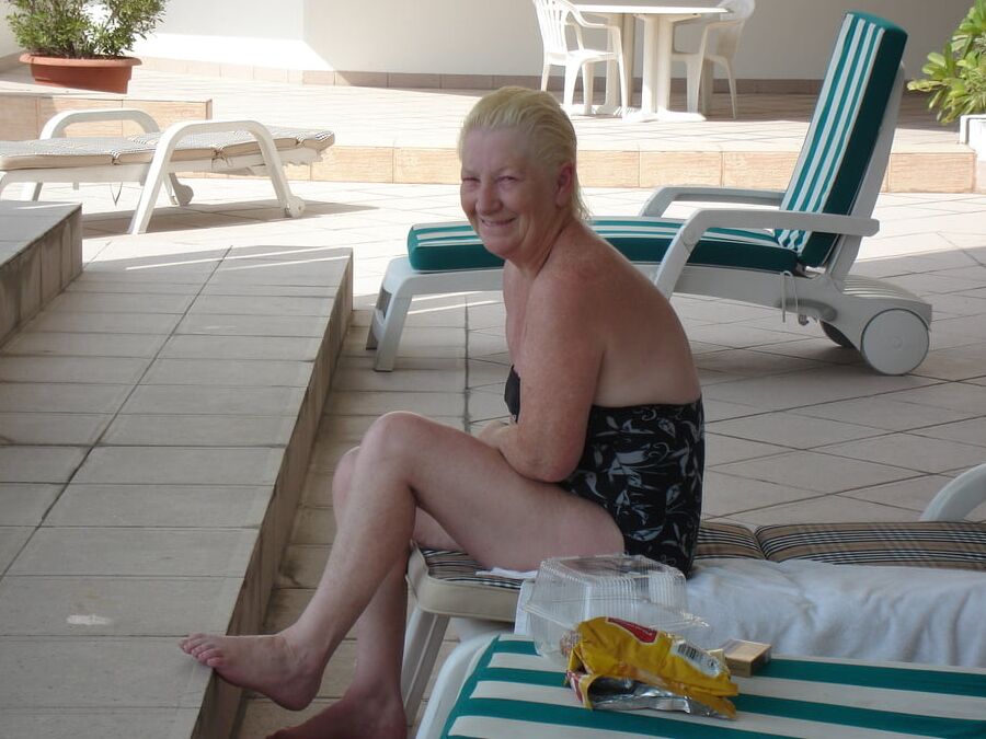 Exposed Whore Deana Maddox from Nuneaton UK