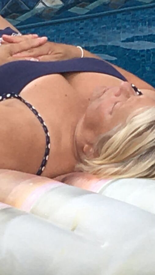 Mature big boobs