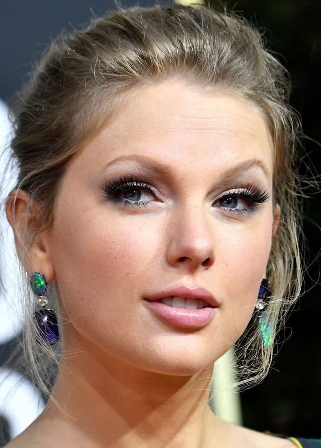 Taylor Swift&;s beautiful fucking face
