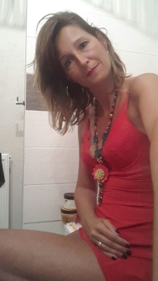 Hot milf posing