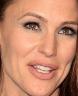 JENNIFER GARNER