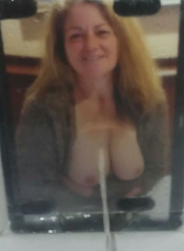 SINNDIE piss tribute photos