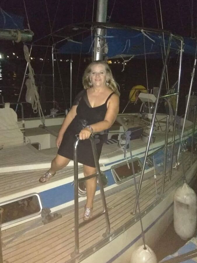 Greek Milf from social Media : Vagia