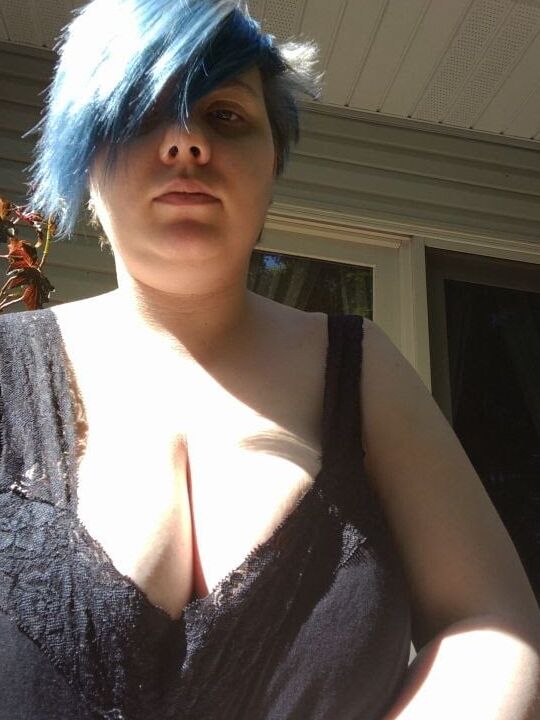 Dumb Big Boob Fat Pig Michelle Bird wants to be Exposed
