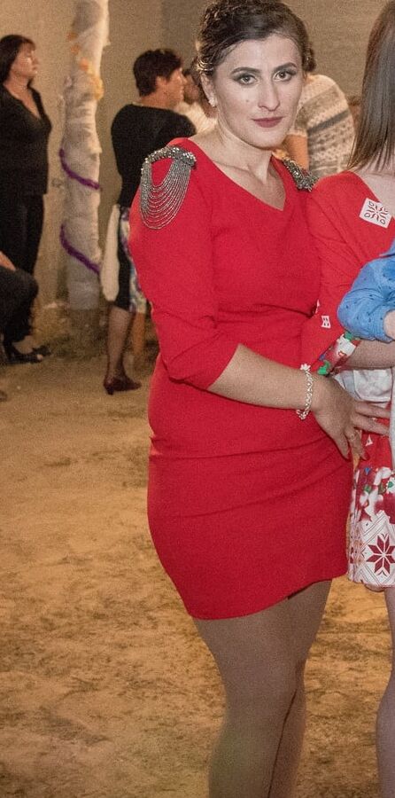 Romanian Wife and Mum in Tan Opaque Tights