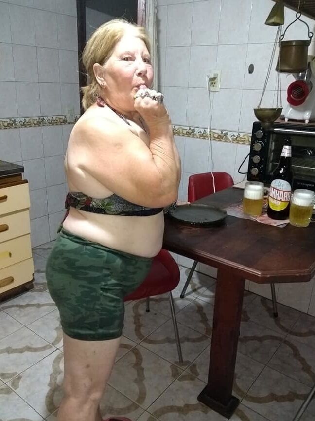 madurazas abuelas muy coquetas y calientes, siguen sexis