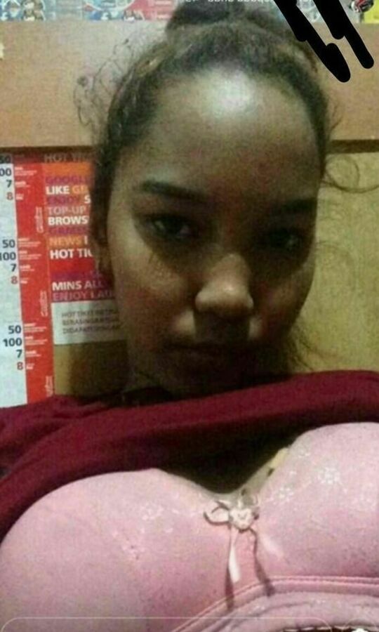 Yana Tudung