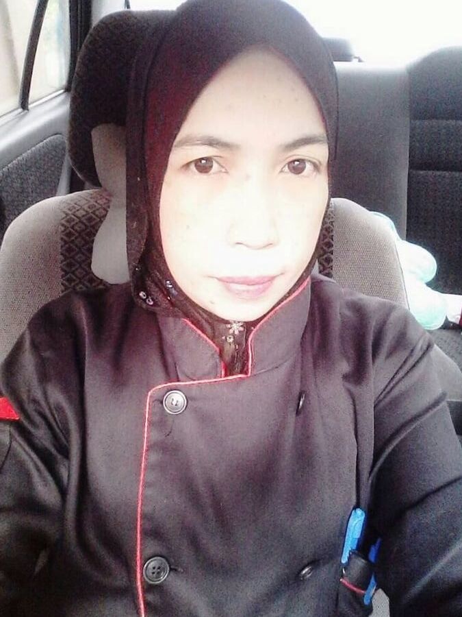 Malay MILF Chef Suhaila - Part