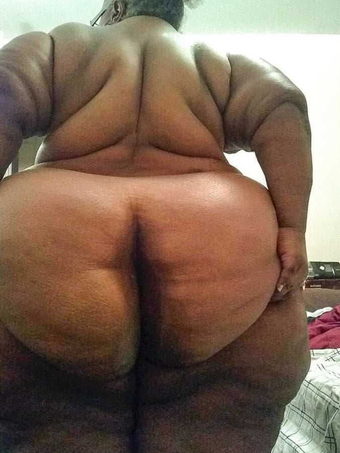 Totally Fuckable Black Dame