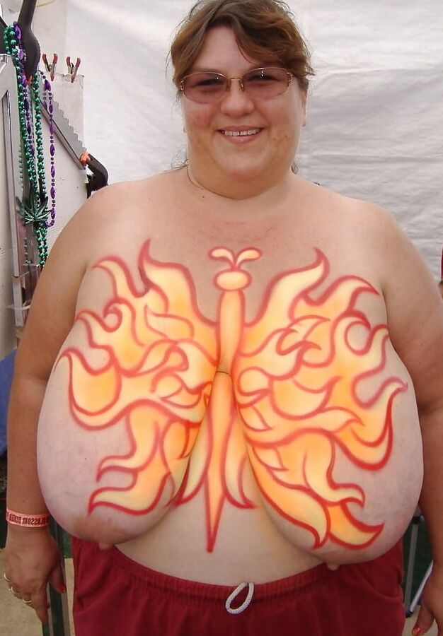 Big Ol&; Floppy Titties