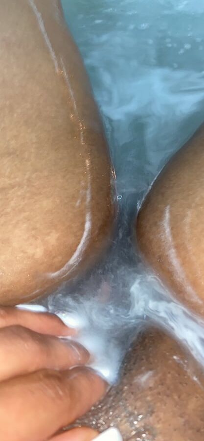 Ebony mature