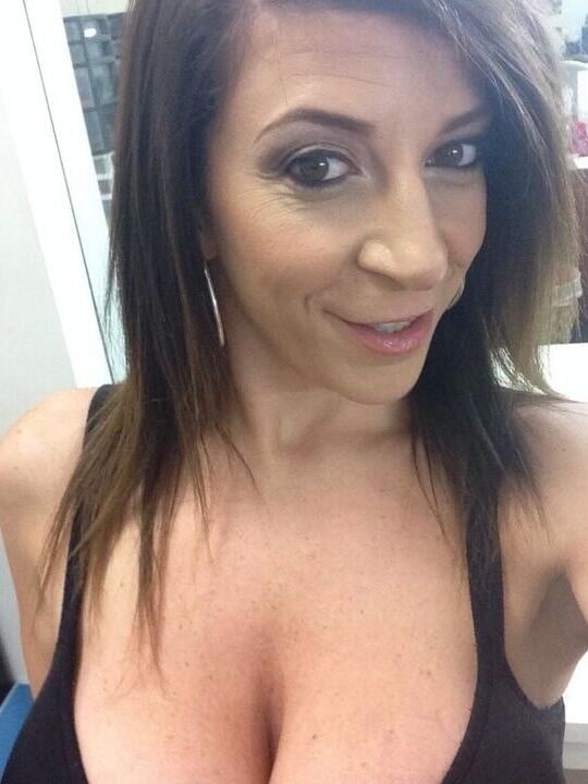 Bust your nut to hot Sara!