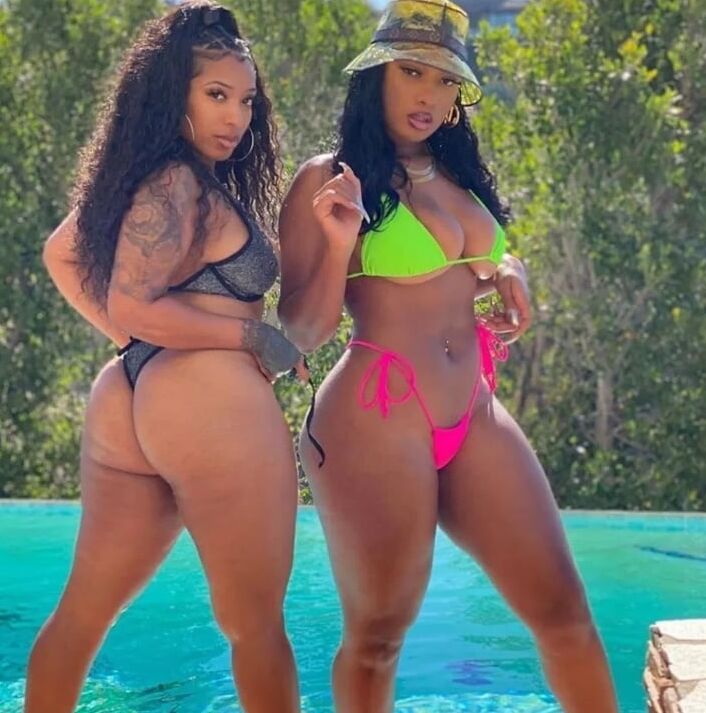 HOT EBONY PICS