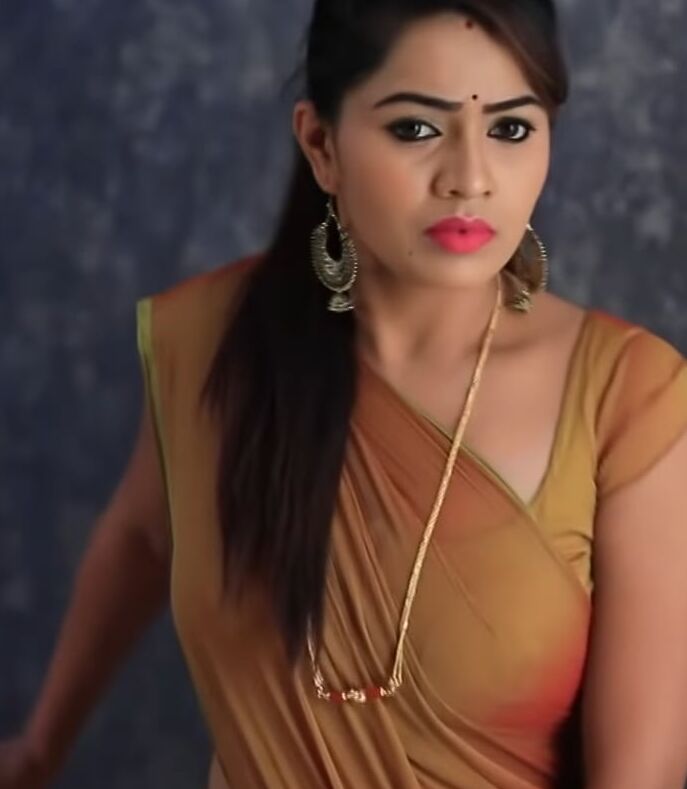 Shobha(give hot comments and cum tribute on this sexy )