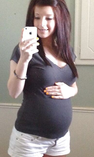 Pregnant Taylor