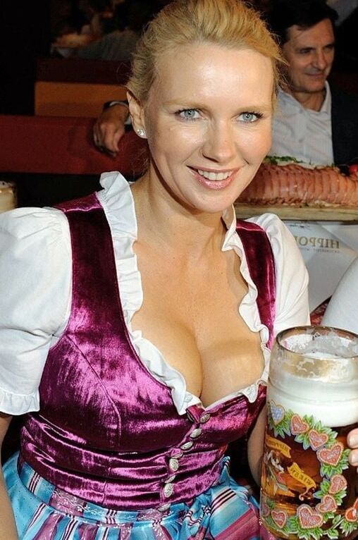 Hot girls from the Oktoberfest